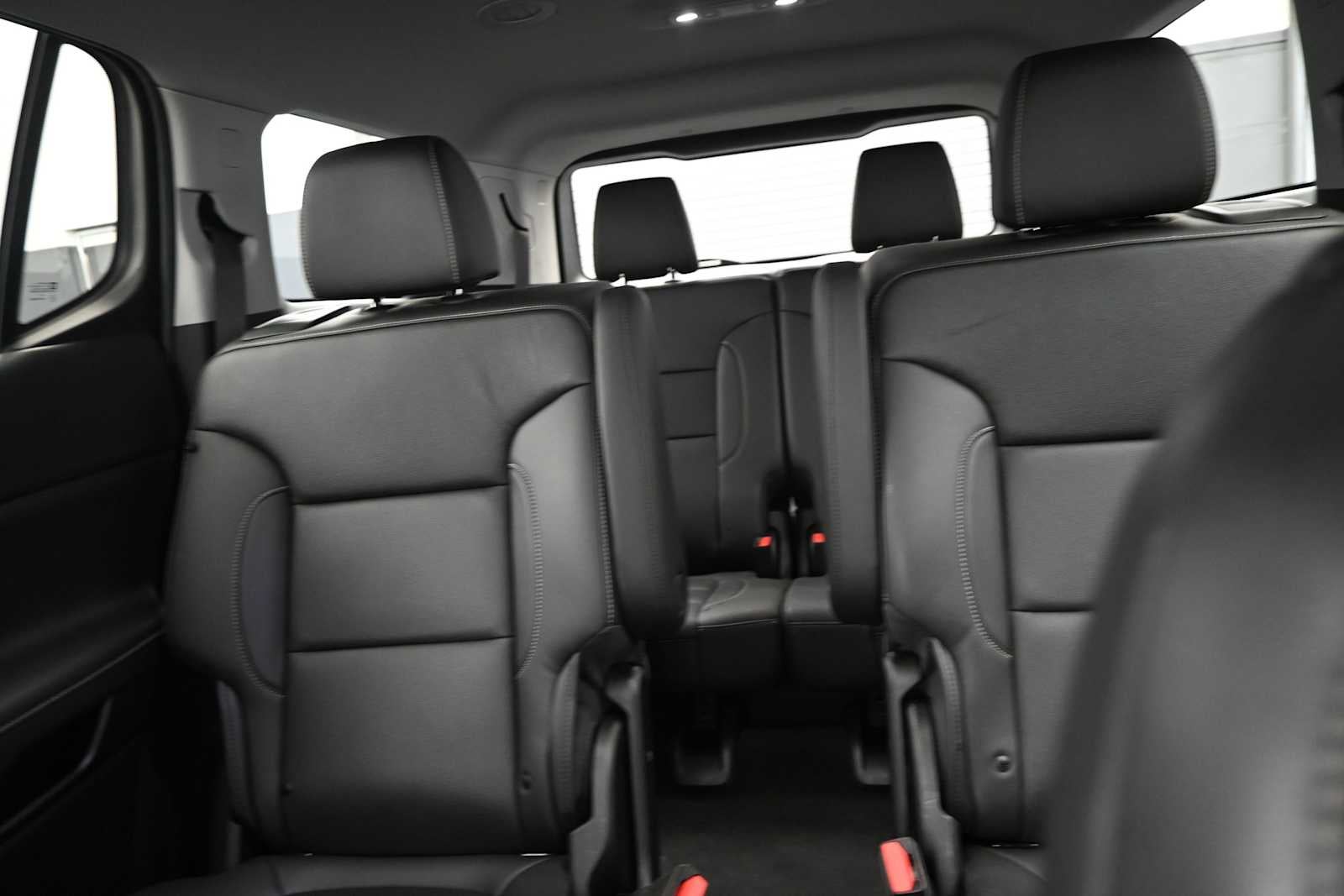 2022 GMC Acadia SLT