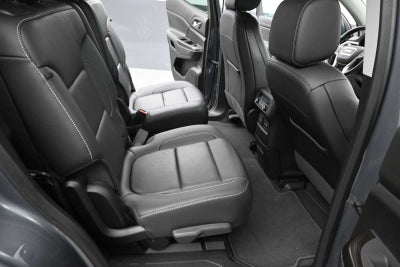2022 GMC Acadia SLT
