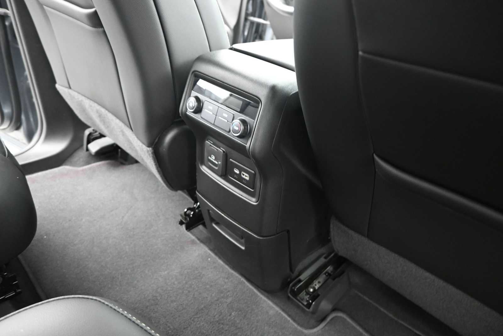 2022 GMC Acadia SLT