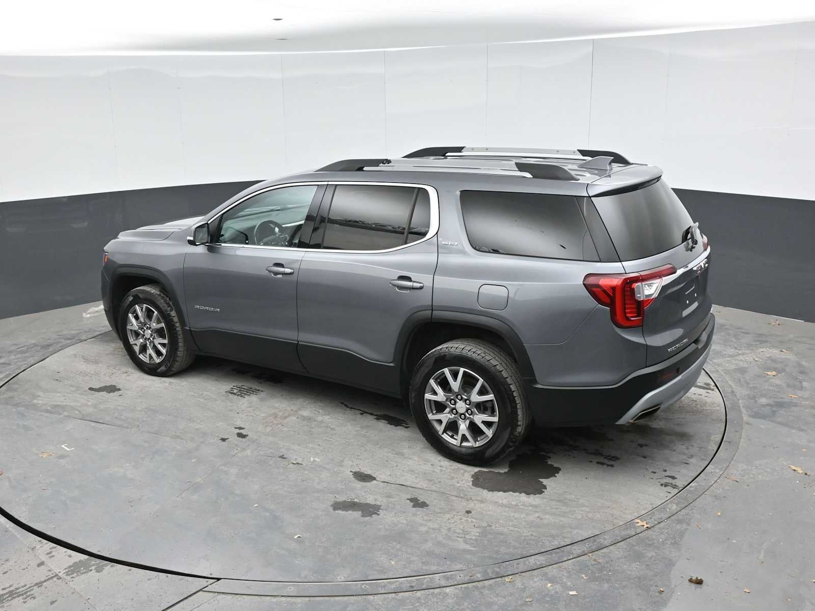 2022 GMC Acadia SLT