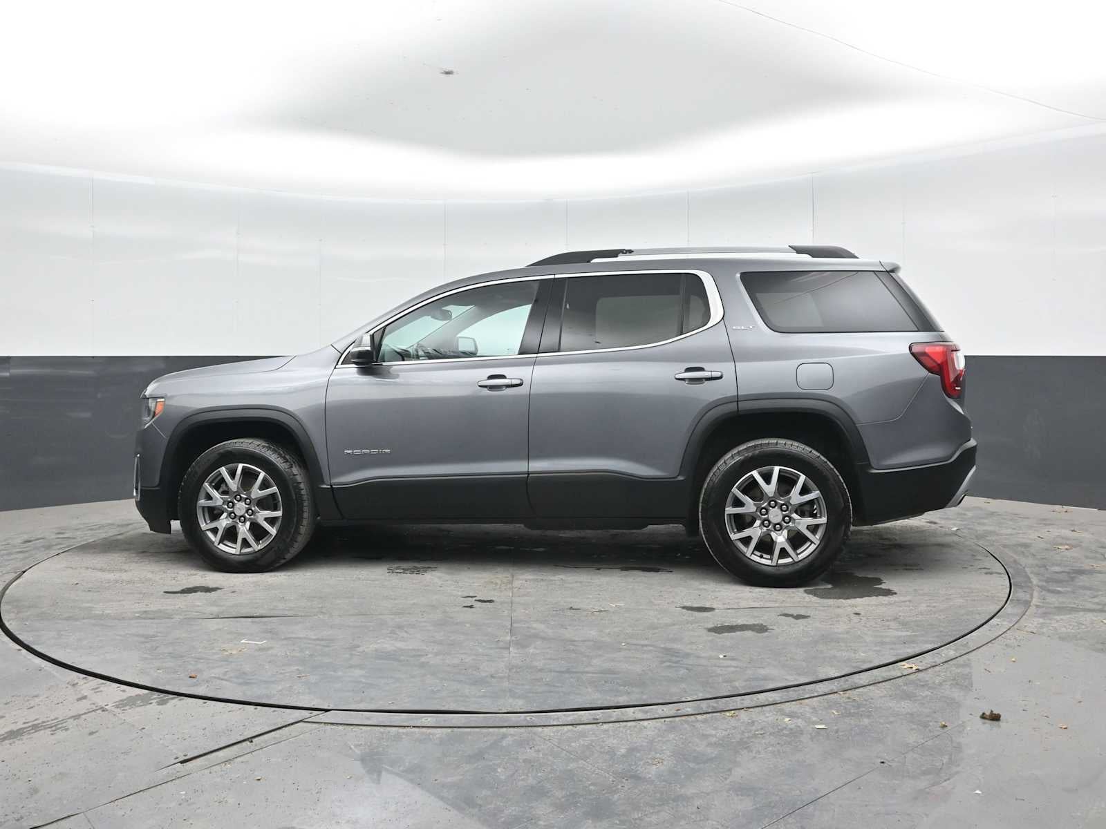 2022 GMC Acadia SLT
