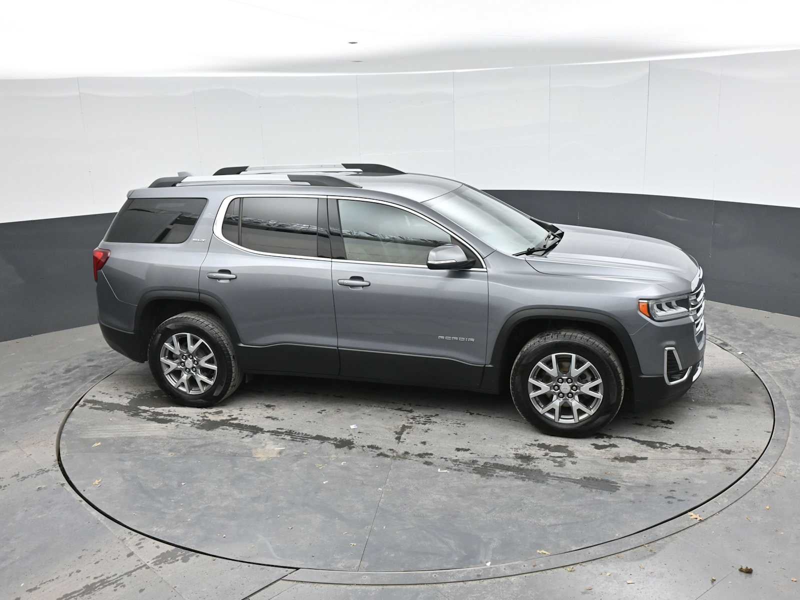 2022 GMC Acadia SLT