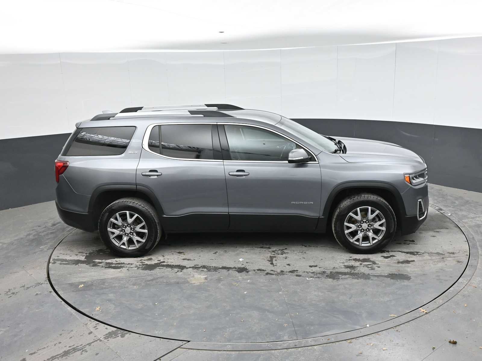 2022 GMC Acadia SLT