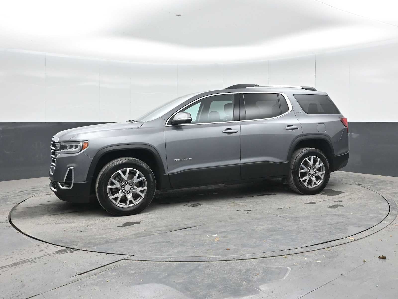 2022 GMC Acadia SLT