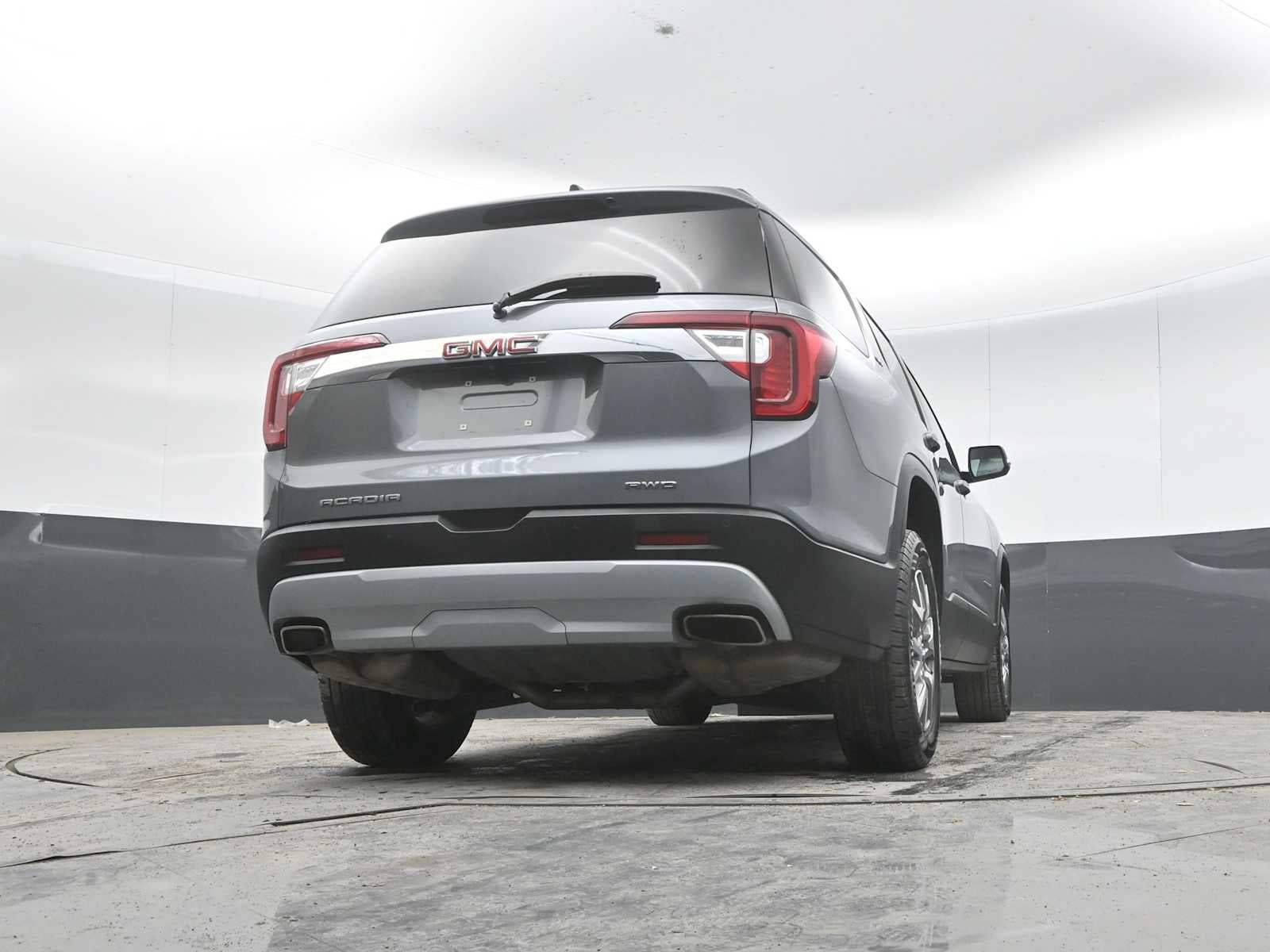 2022 GMC Acadia SLT