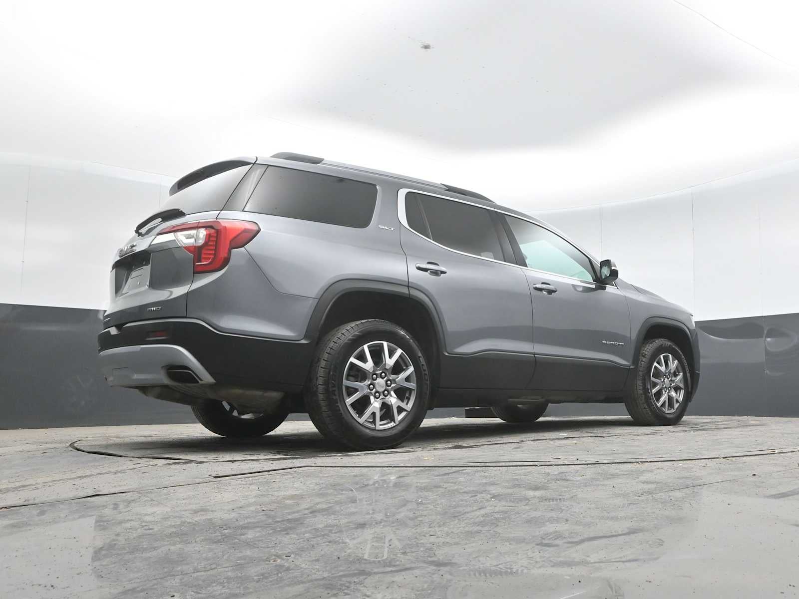 2022 GMC Acadia SLT