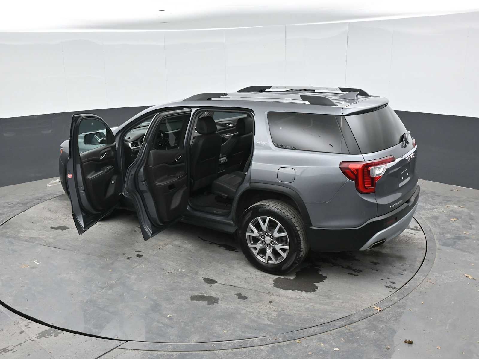 2022 GMC Acadia SLT