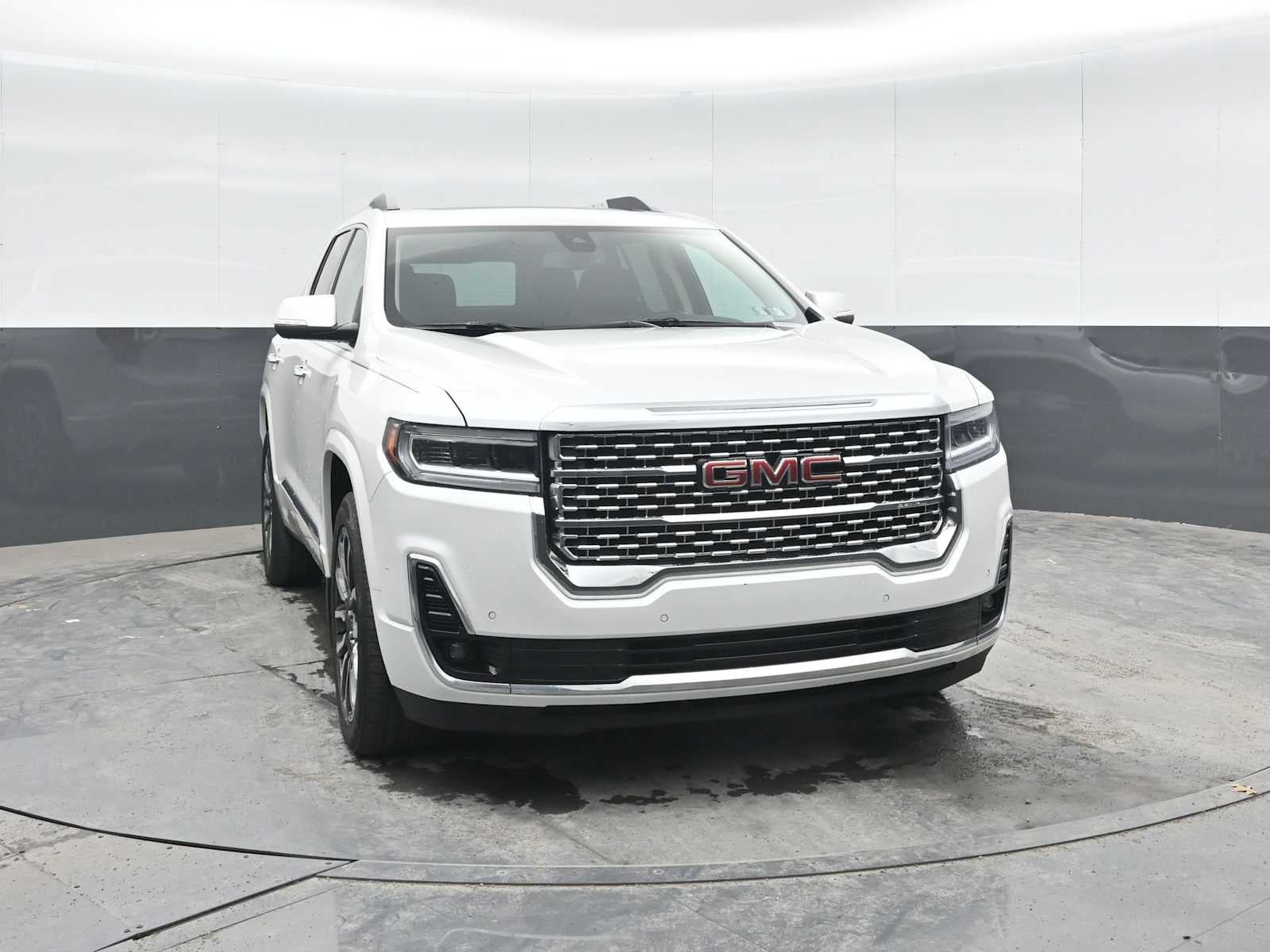 2020 GMC Acadia Denali