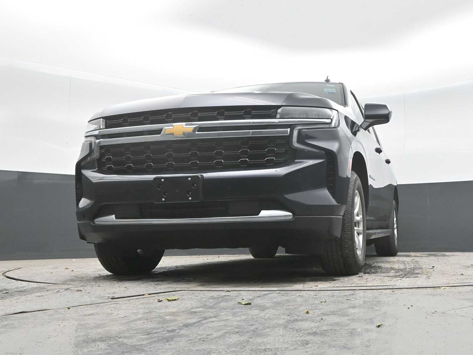 2022 Chevrolet Suburban LS