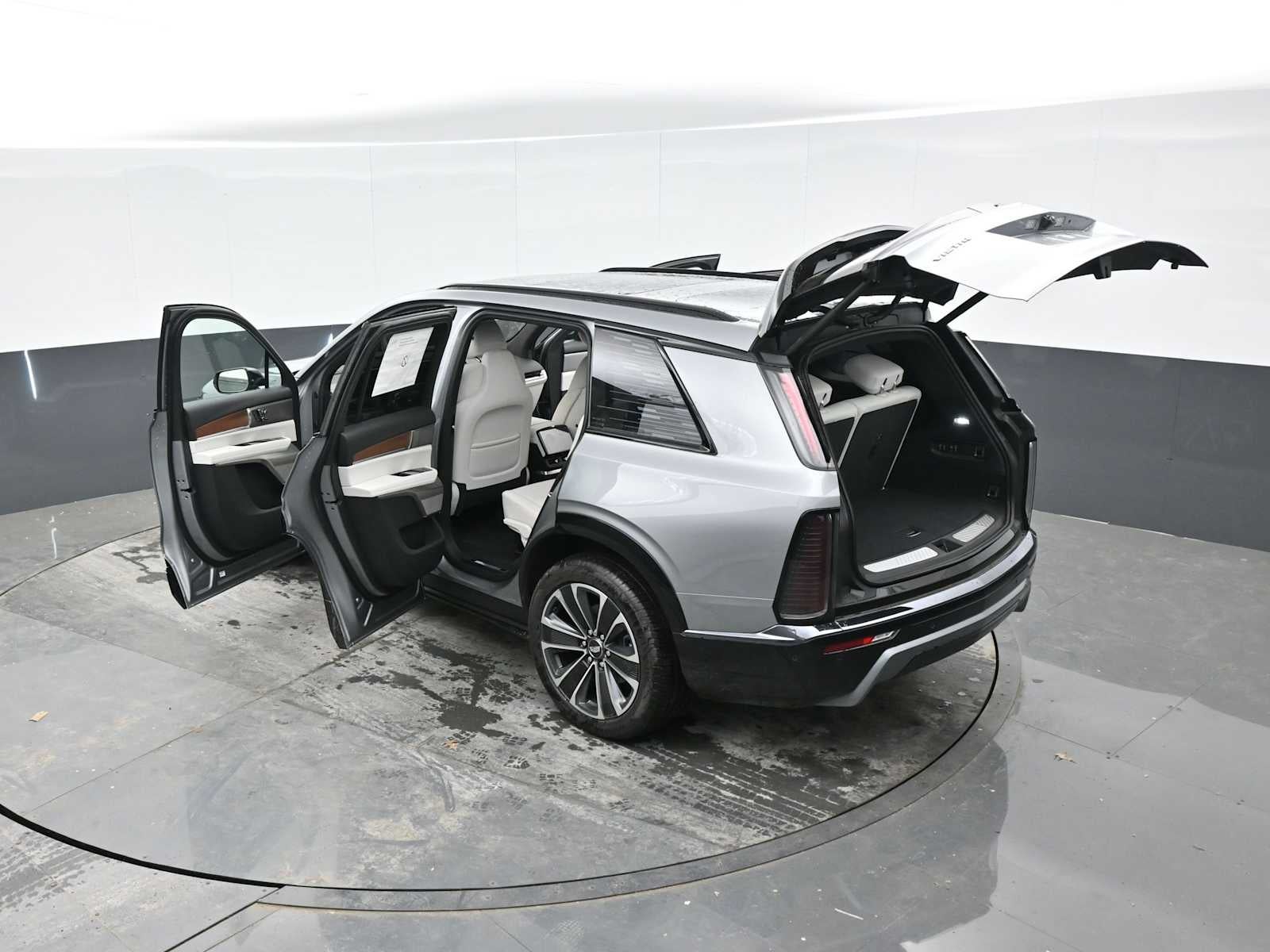 2026 Cadillac VISTIQ Sport