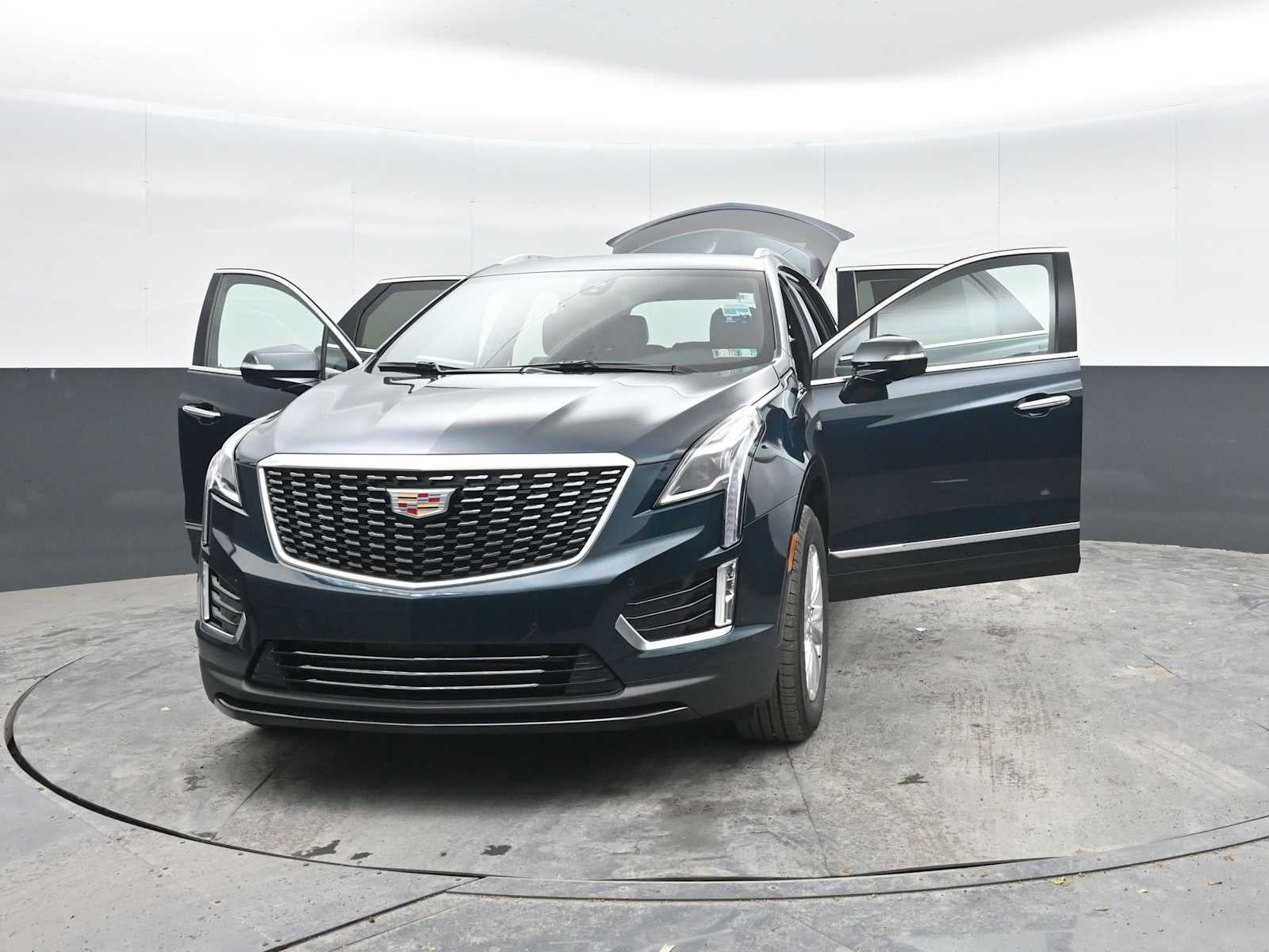 2026 Cadillac XT5 Luxury