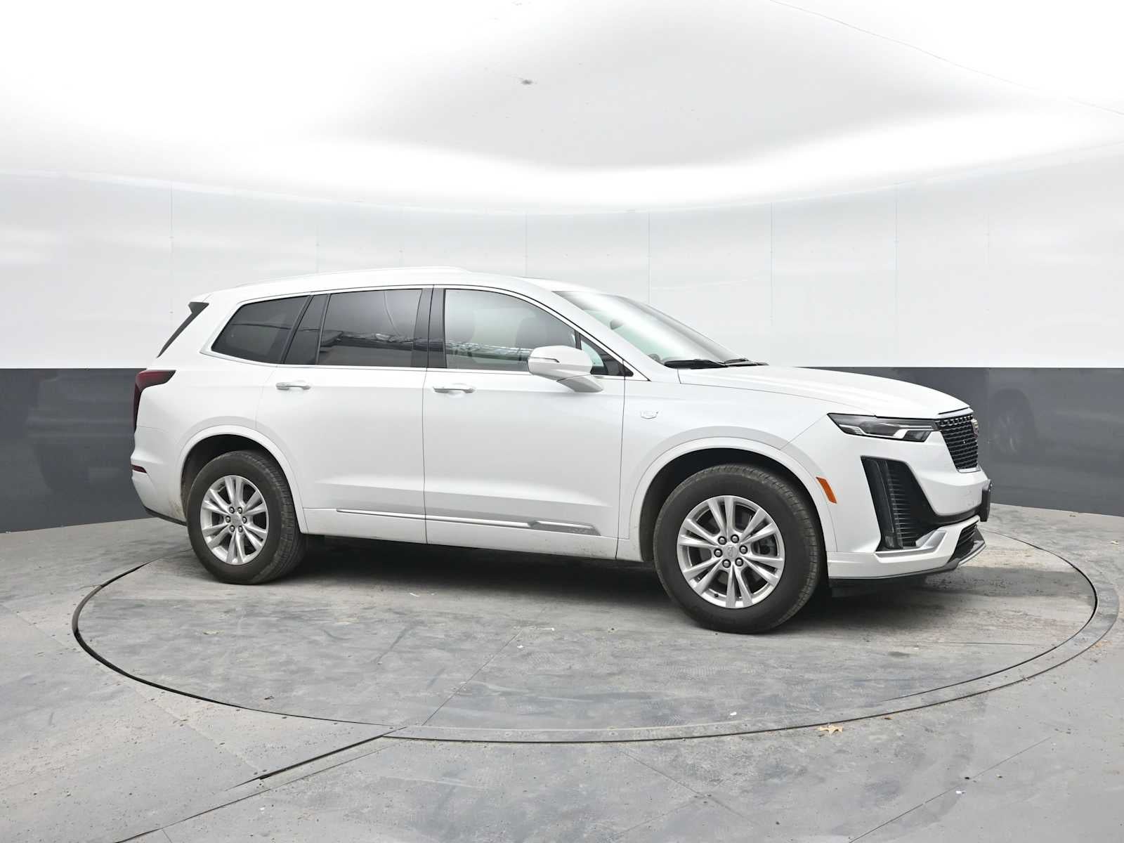 2024 Cadillac XT6 Luxury