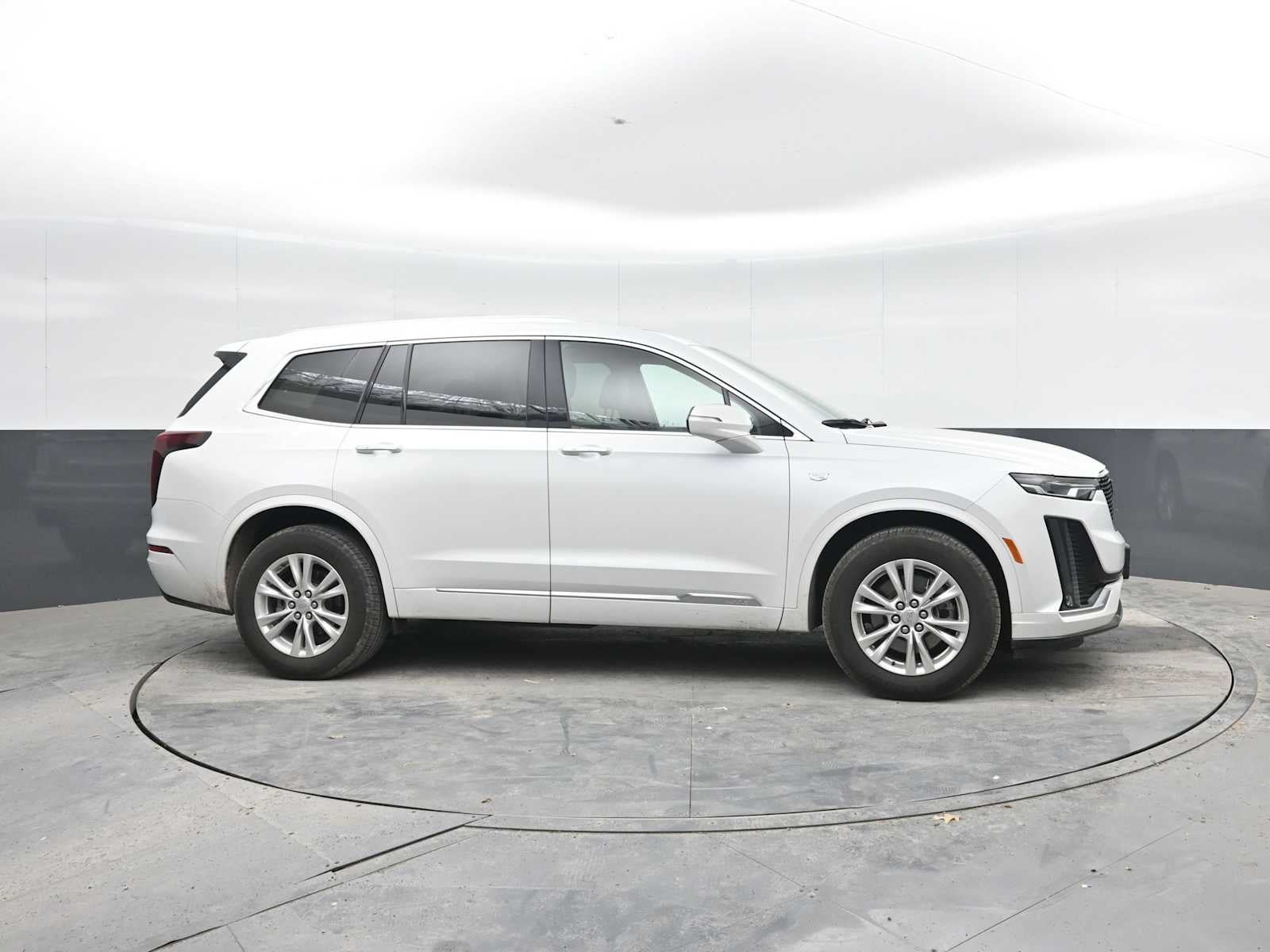 2024 Cadillac XT6 Luxury