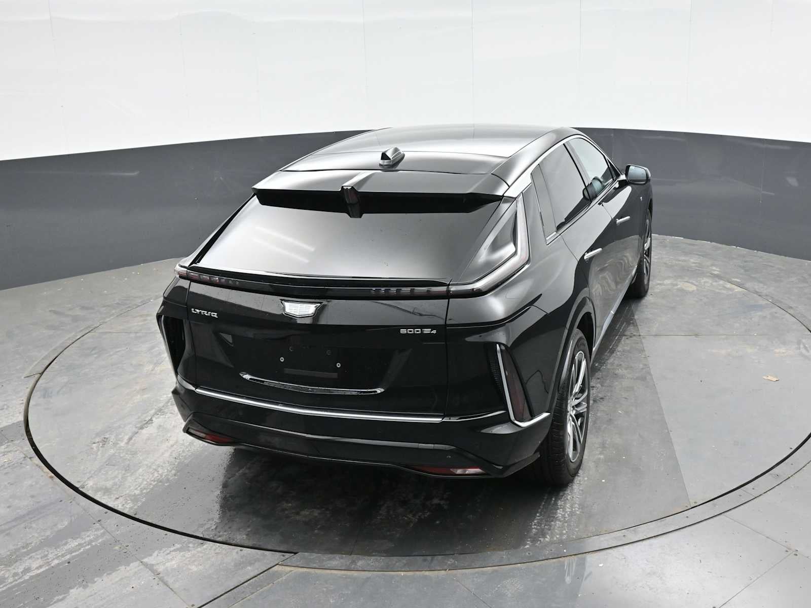 2025 Cadillac LYRIQ Luxury 1