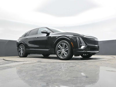 2025 Cadillac LYRIQ Luxury 1