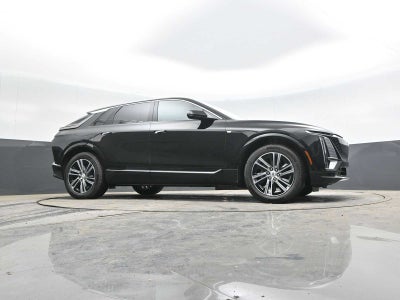 2025 Cadillac LYRIQ Luxury 1