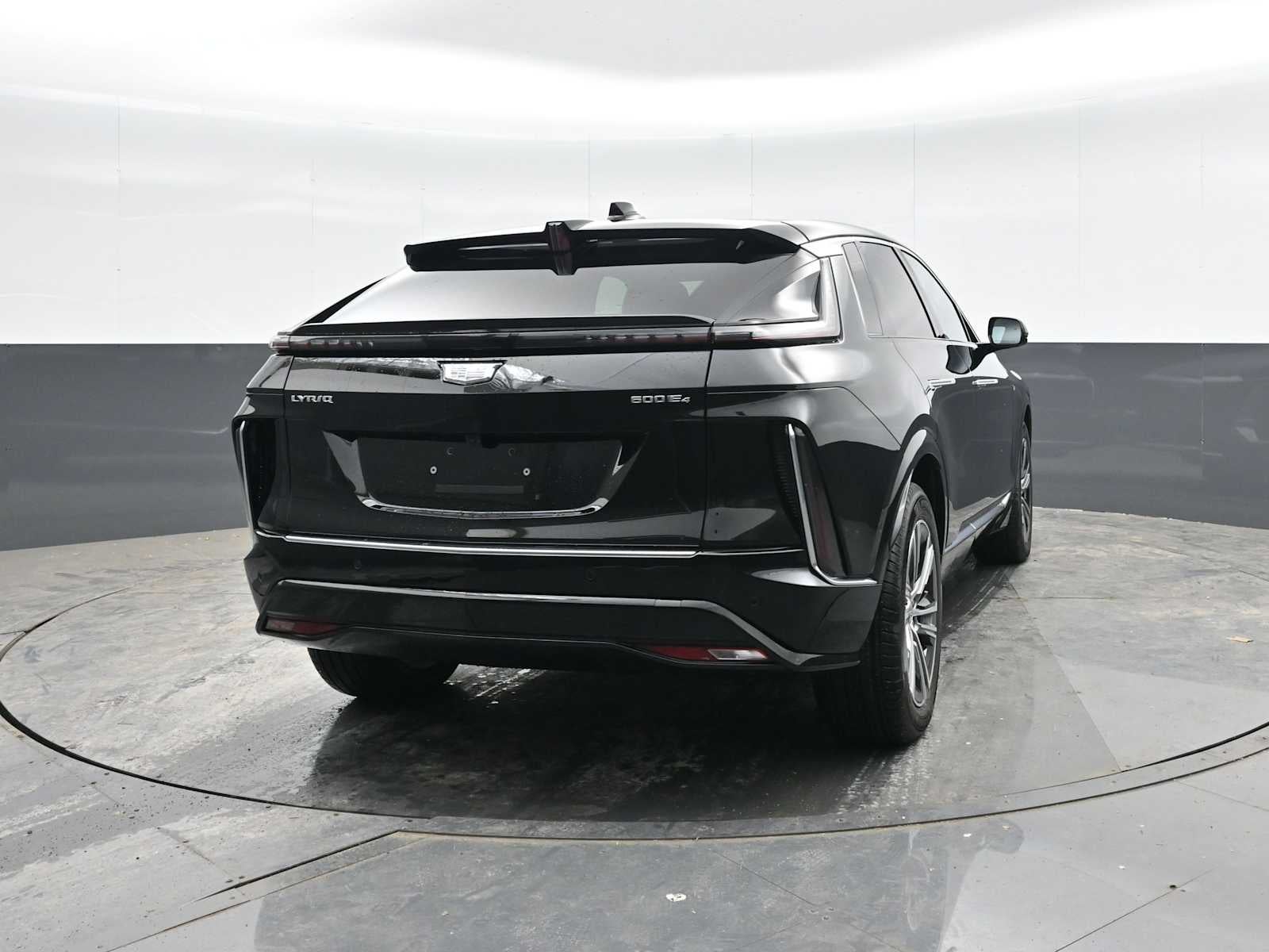 2025 Cadillac LYRIQ Luxury 1