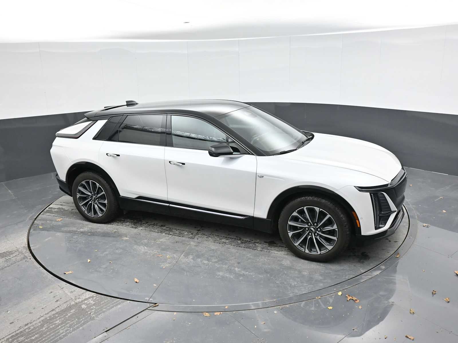 2025 Cadillac LYRIQ Sport 1