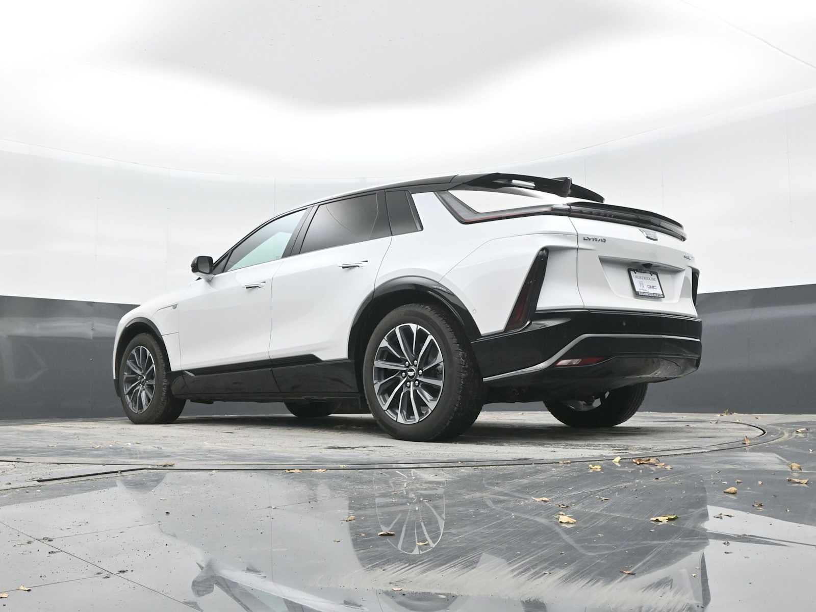 2025 Cadillac LYRIQ Sport 1