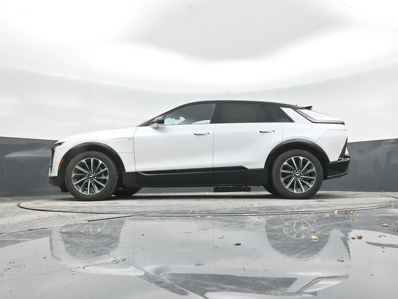 2025 Cadillac LYRIQ Sport 1