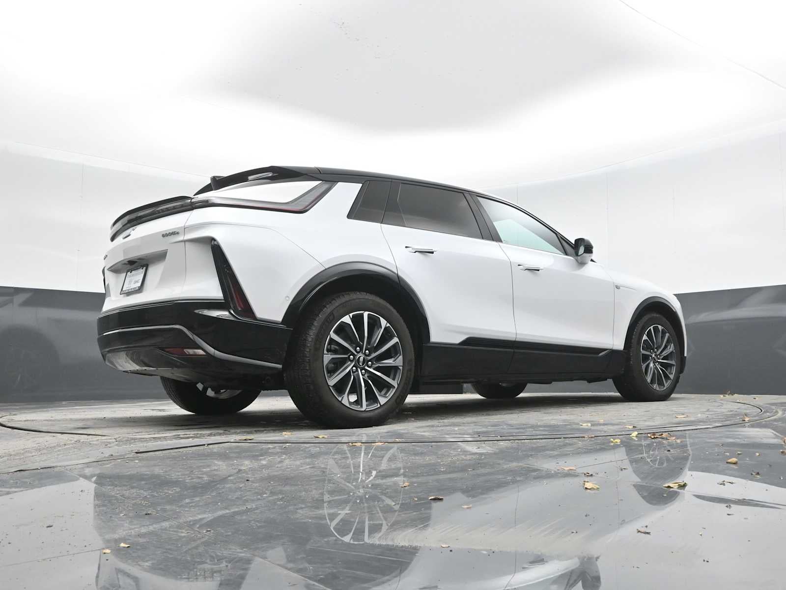 2025 Cadillac LYRIQ Sport 1