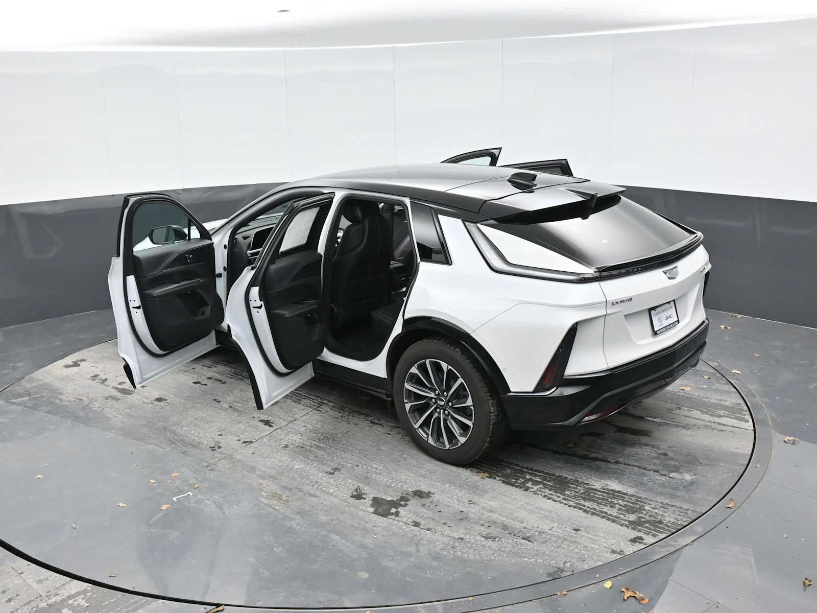 2025 Cadillac LYRIQ Sport 1