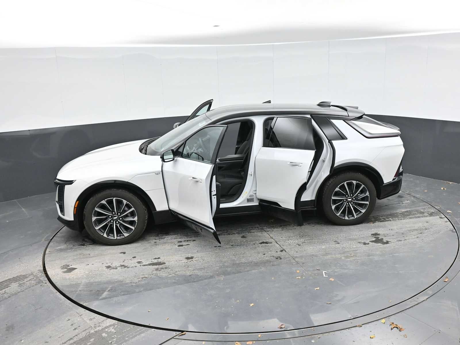 2025 Cadillac LYRIQ Sport 1