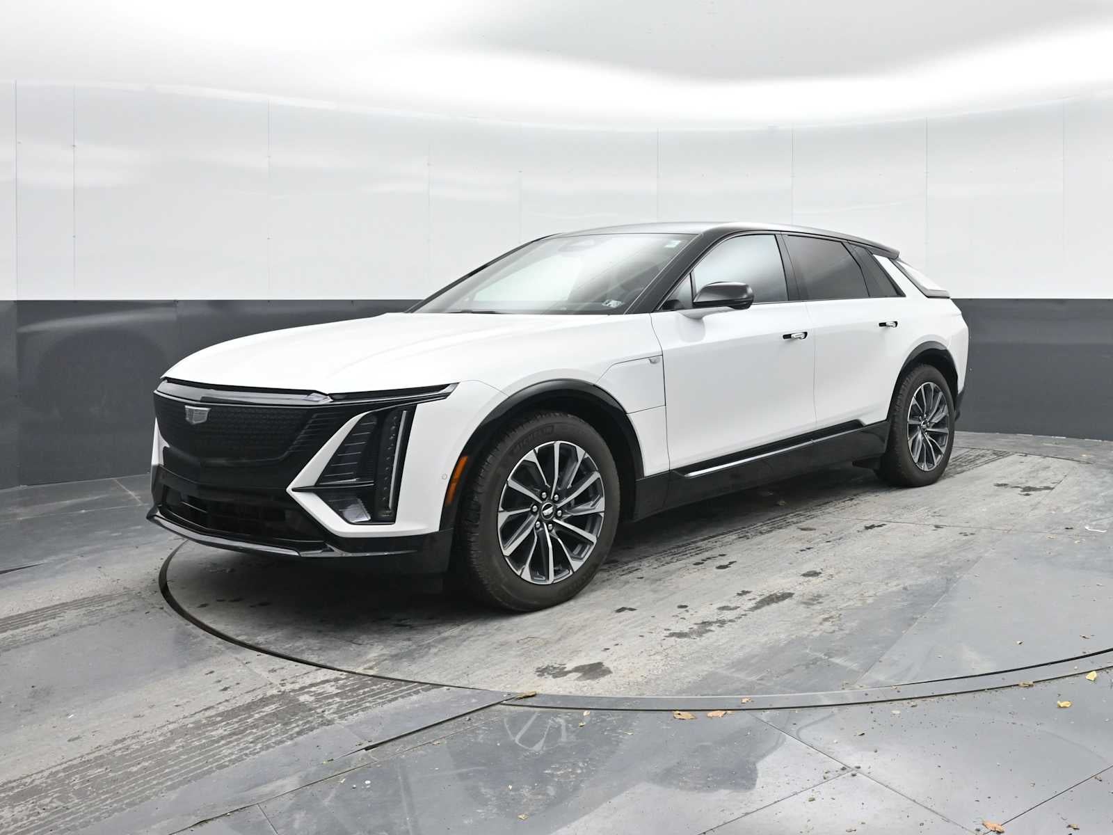 2025 Cadillac LYRIQ Sport 1