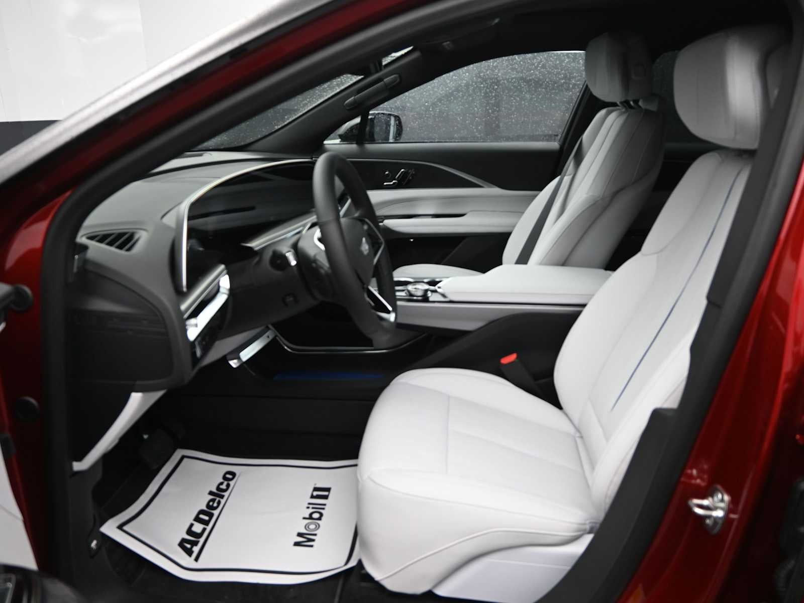 2025 Cadillac LYRIQ Sport 1