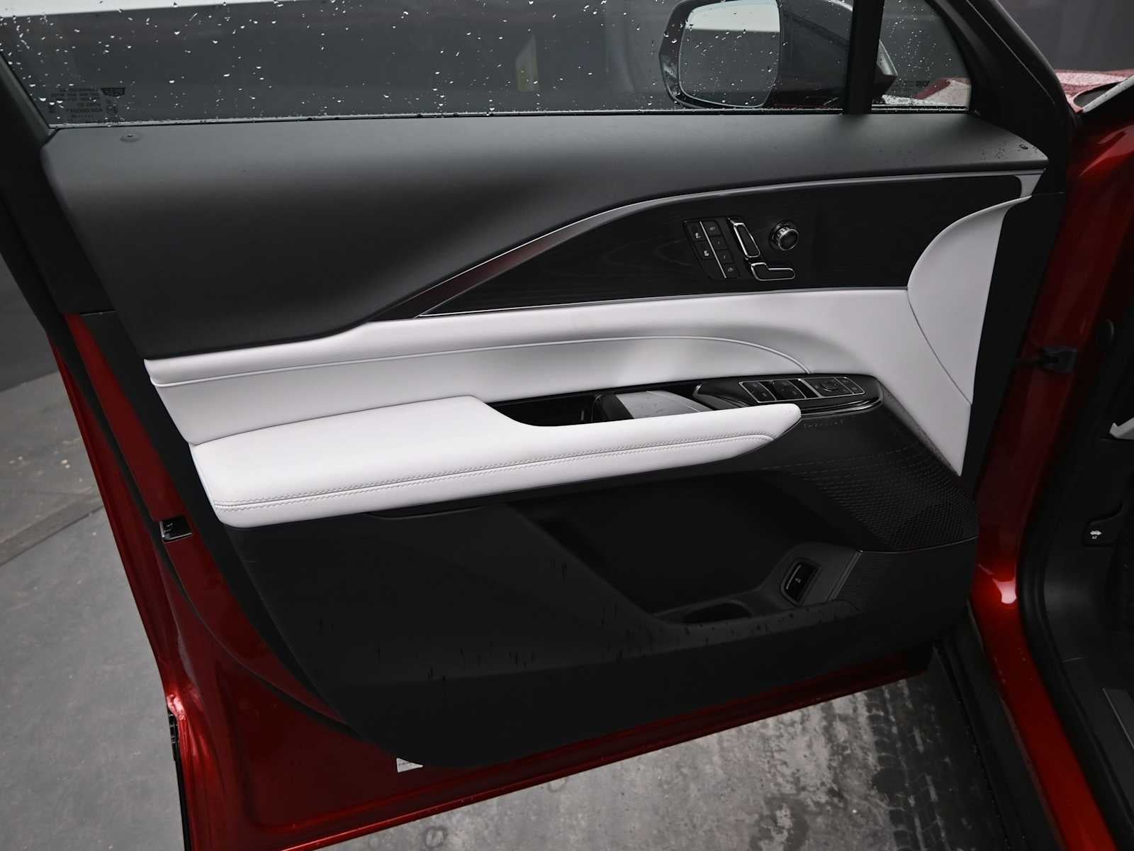 2025 Cadillac LYRIQ Sport 1