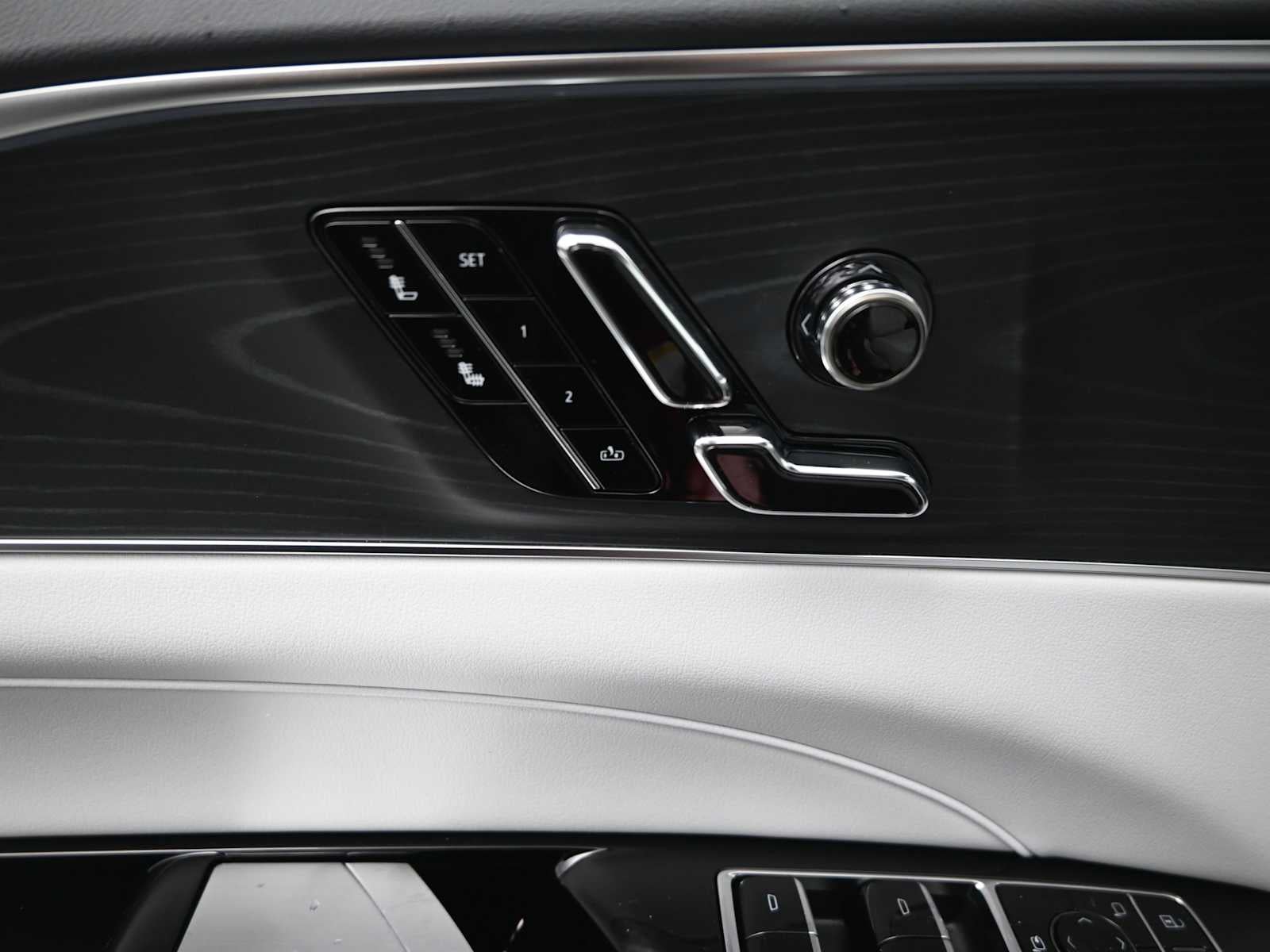 2025 Cadillac LYRIQ Sport 1