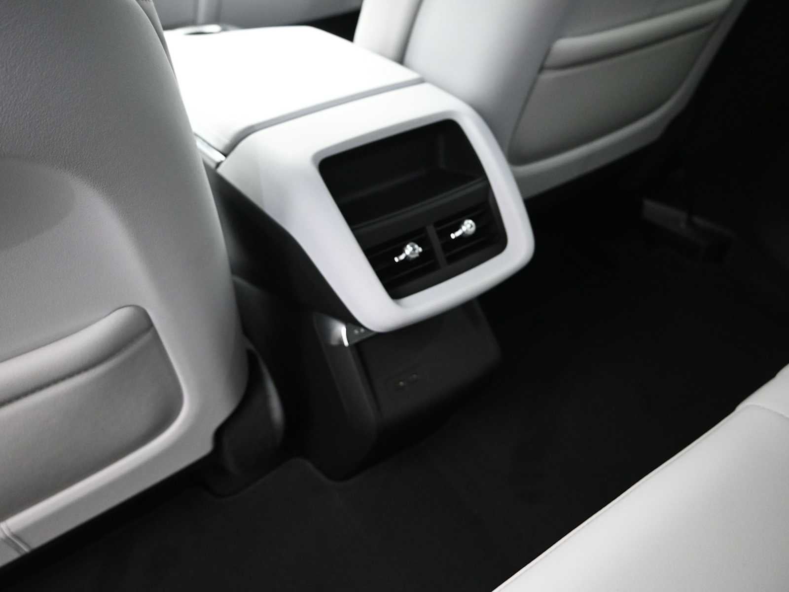 2025 Cadillac LYRIQ Sport 1