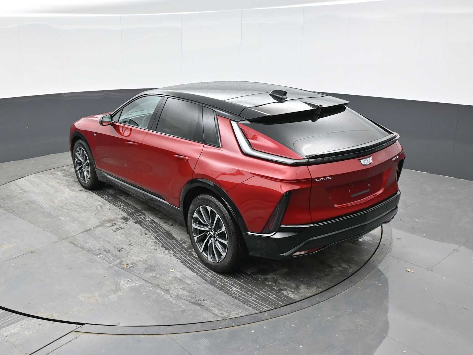 2025 Cadillac LYRIQ Sport 1