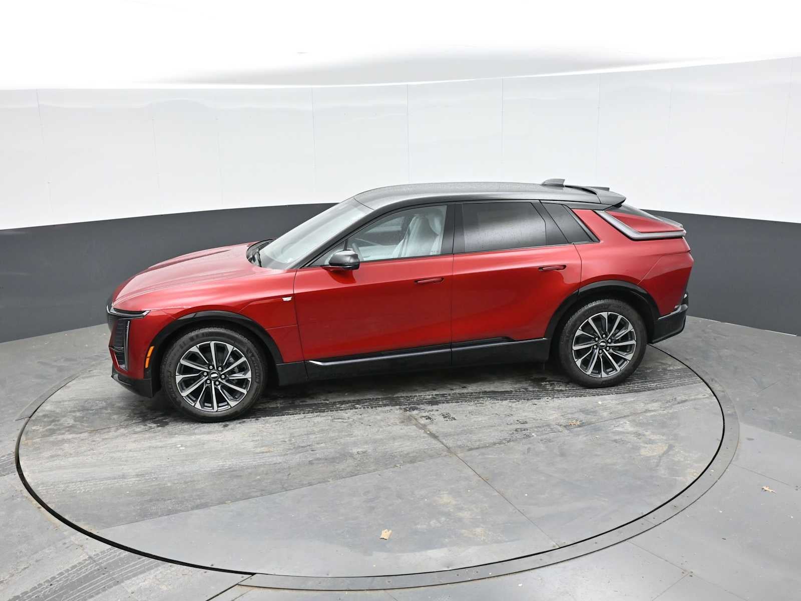 2025 Cadillac LYRIQ Sport 1