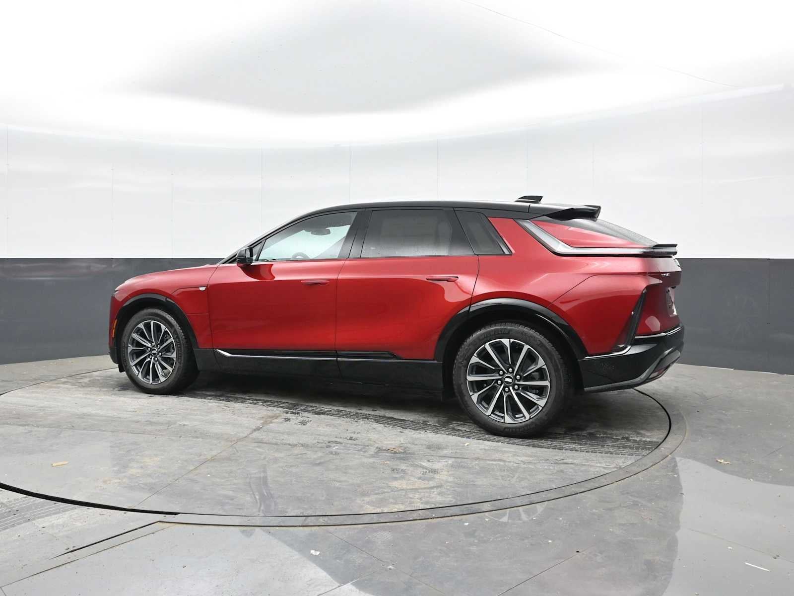 2025 Cadillac LYRIQ Sport 1