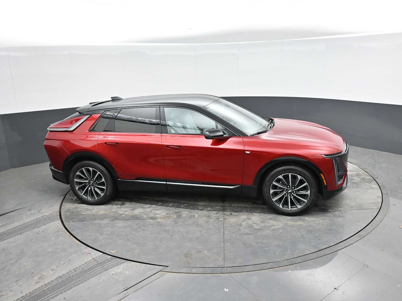 2025 Cadillac LYRIQ Sport 1