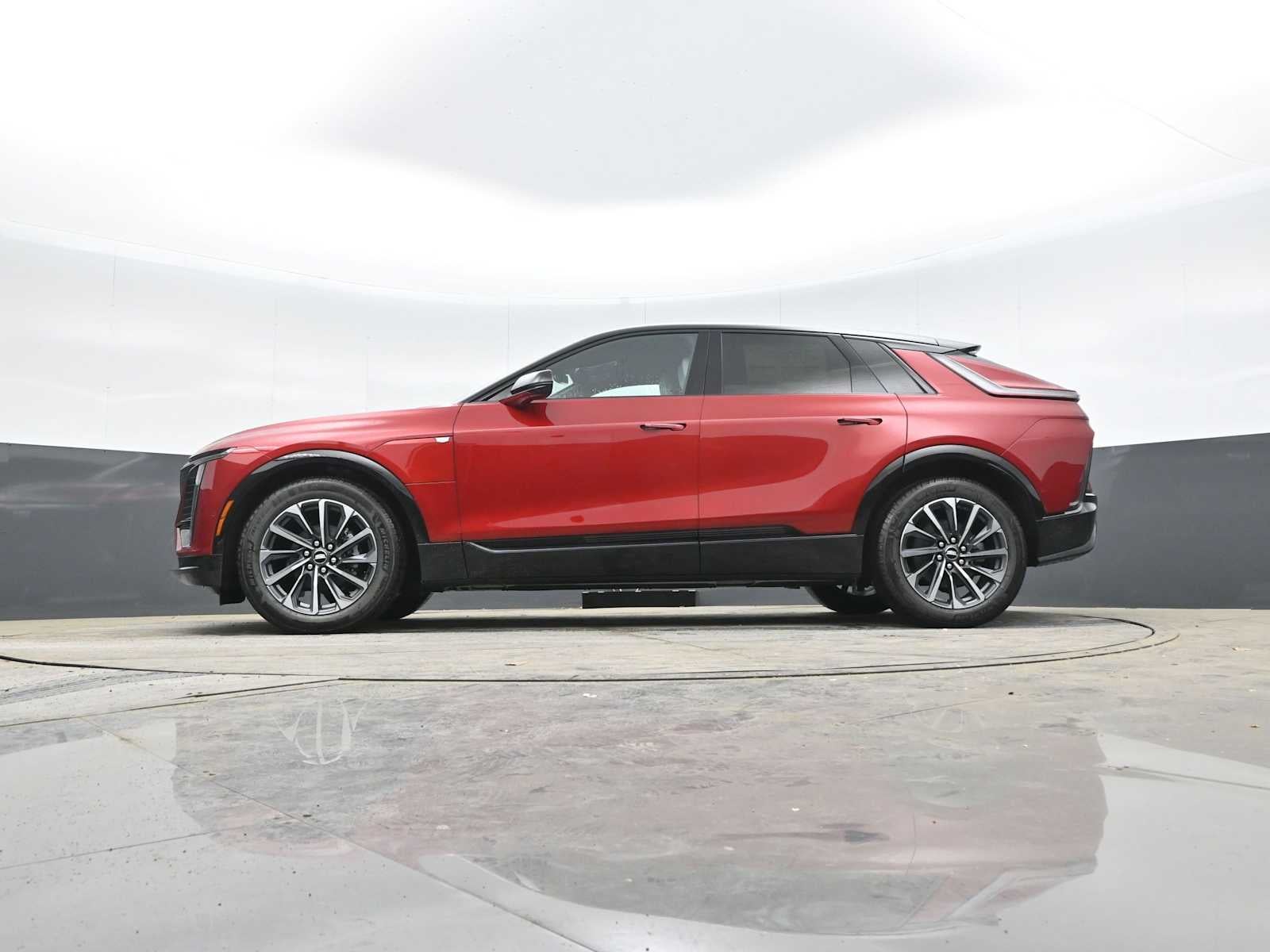 2025 Cadillac LYRIQ Sport 1