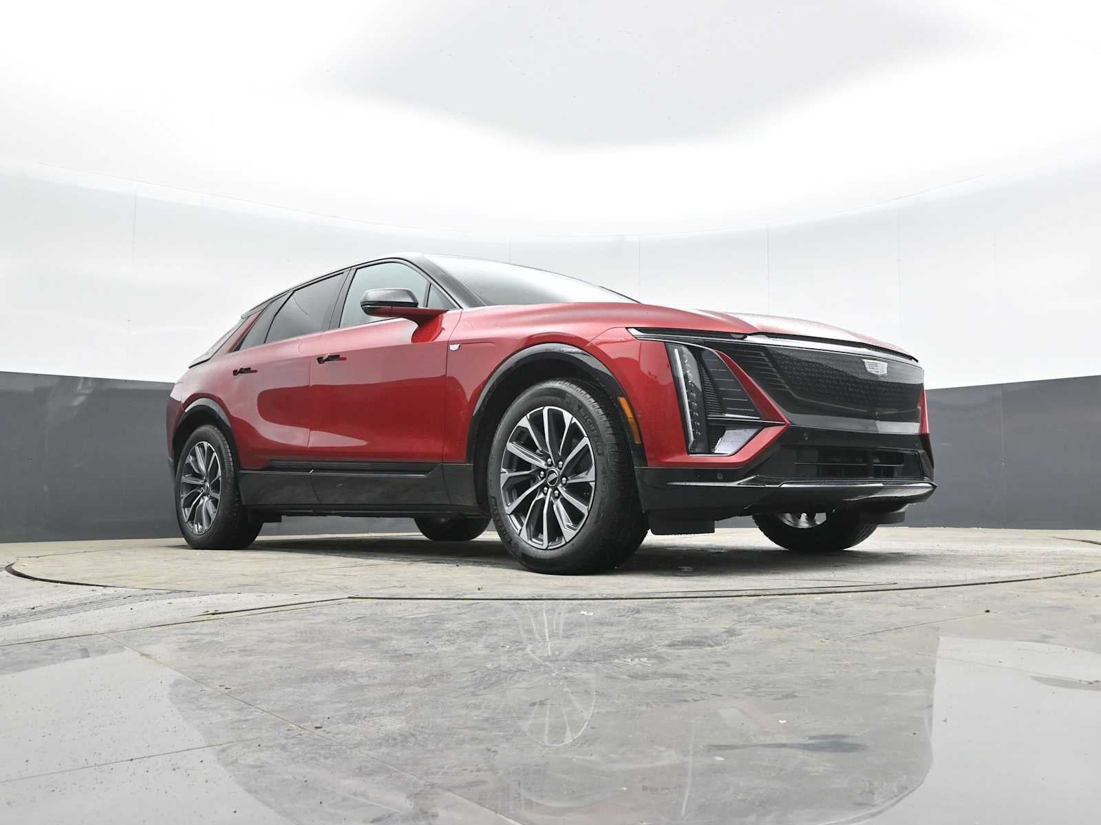 2025 Cadillac LYRIQ Sport 1