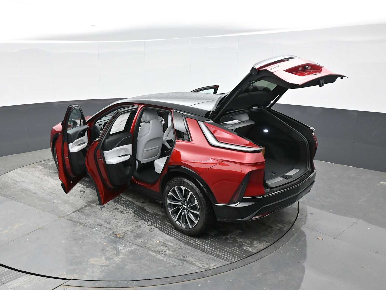 2025 Cadillac LYRIQ Sport 1