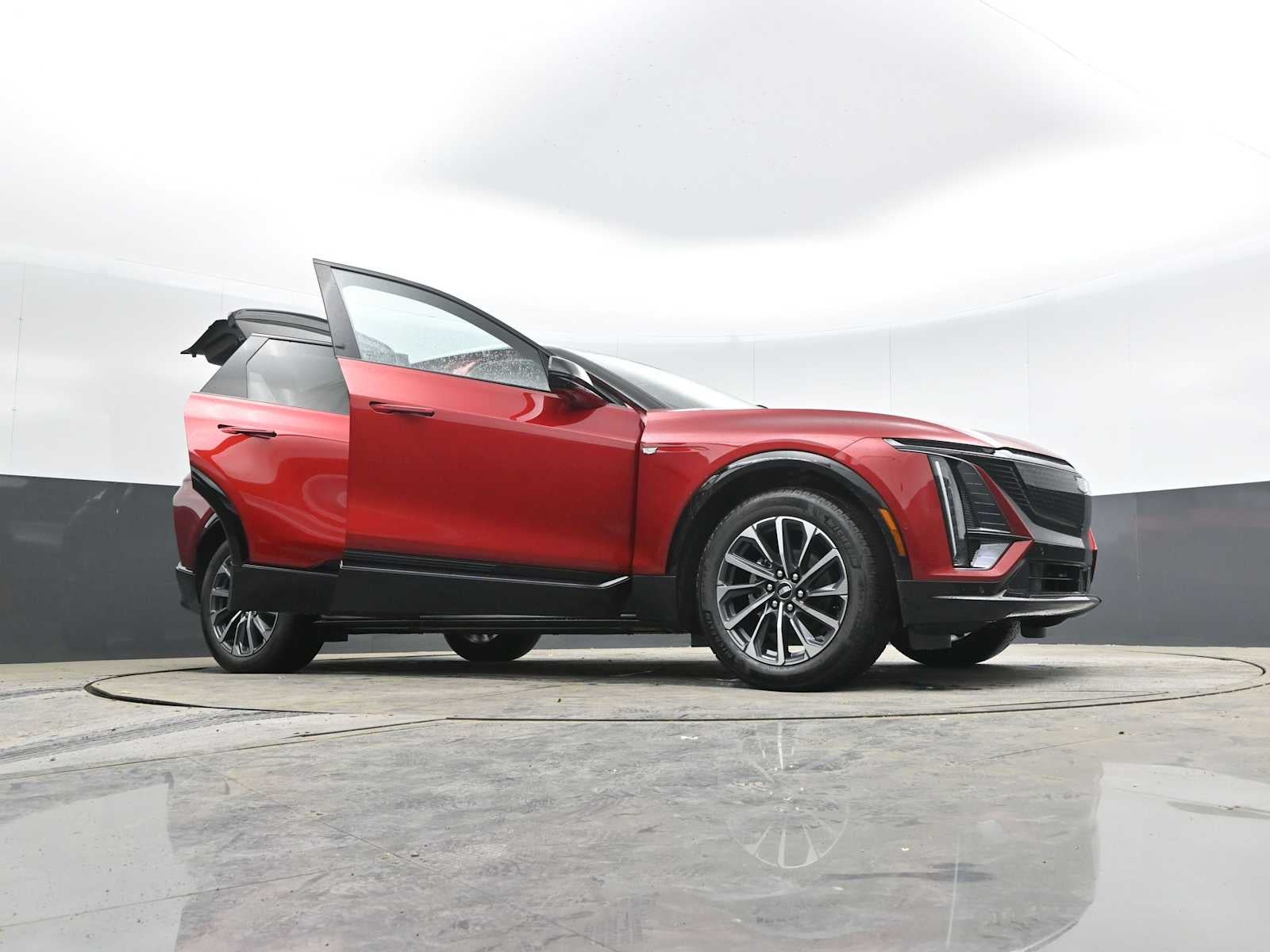 2025 Cadillac LYRIQ Sport 1