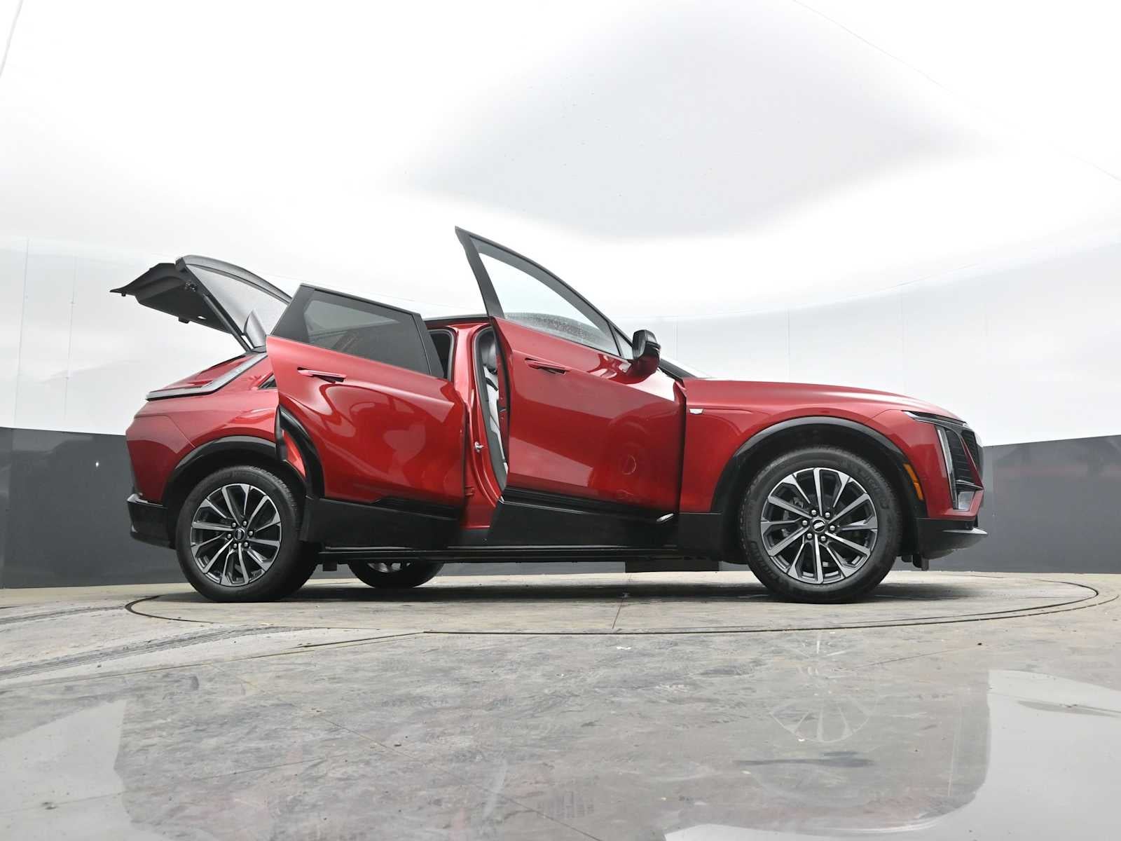 2025 Cadillac LYRIQ Sport 1