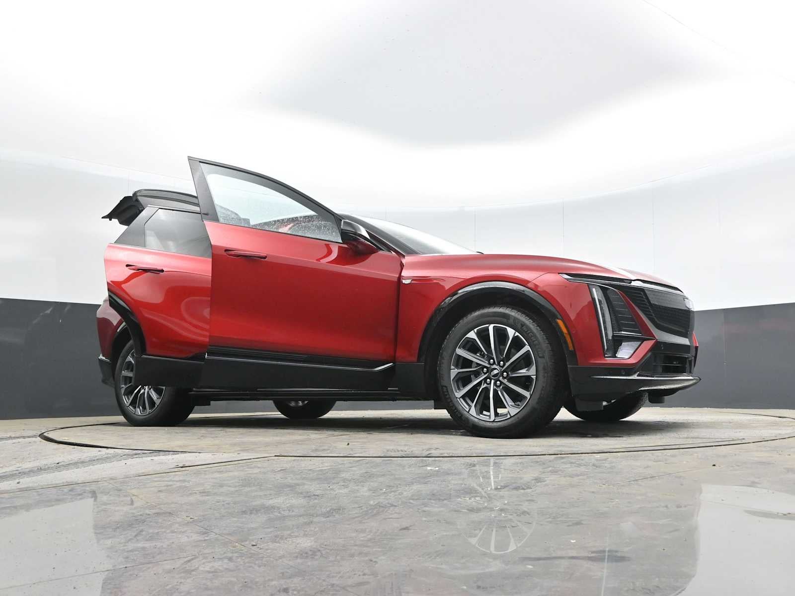 2025 Cadillac LYRIQ Sport 1