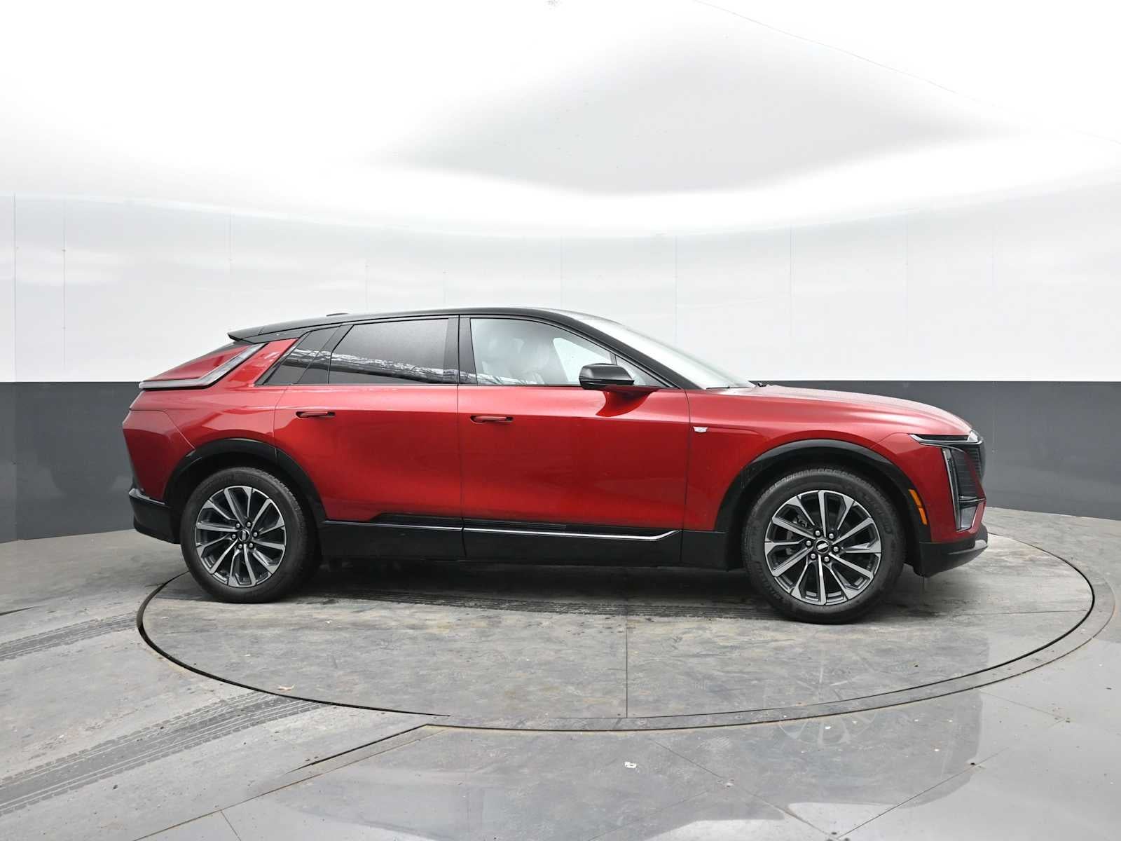 2025 Cadillac LYRIQ Sport 1