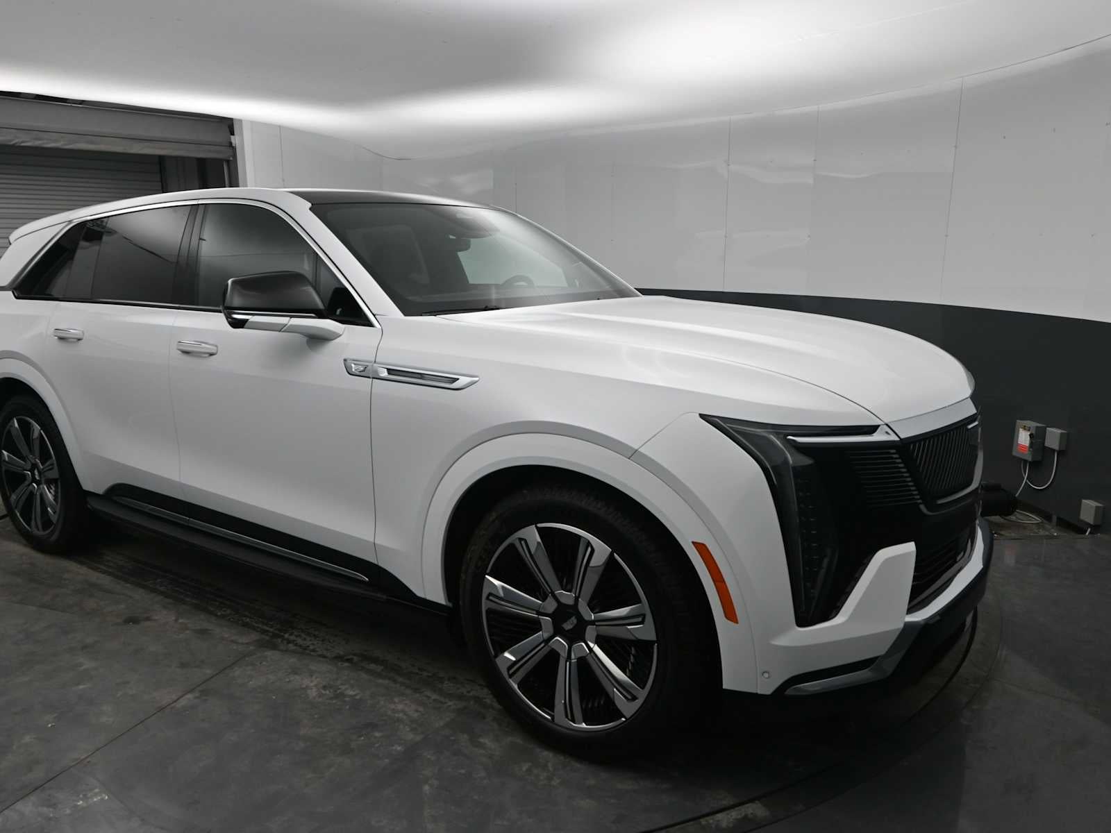 2025 Cadillac ESCALADE IQ Luxury 2