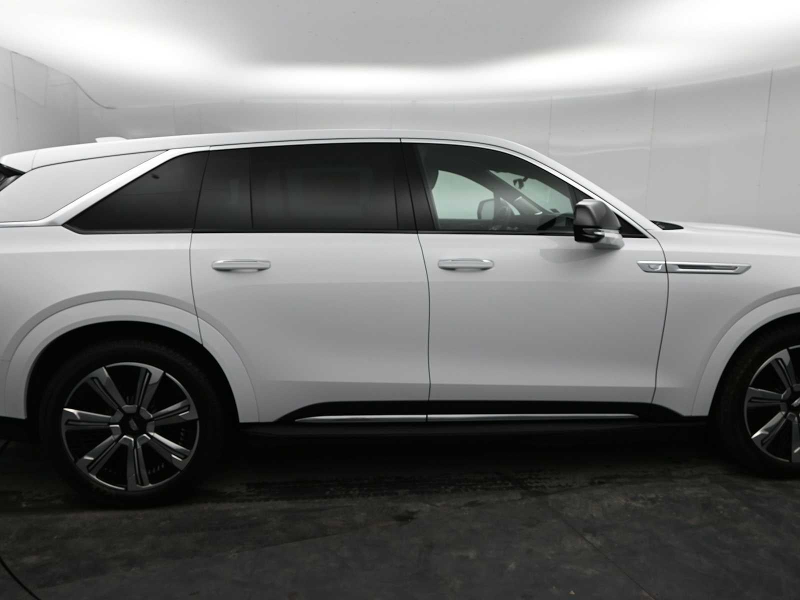 2025 Cadillac ESCALADE IQ Luxury 2