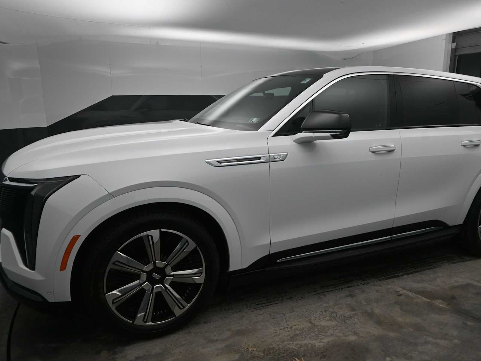 2025 Cadillac ESCALADE IQ Luxury 2