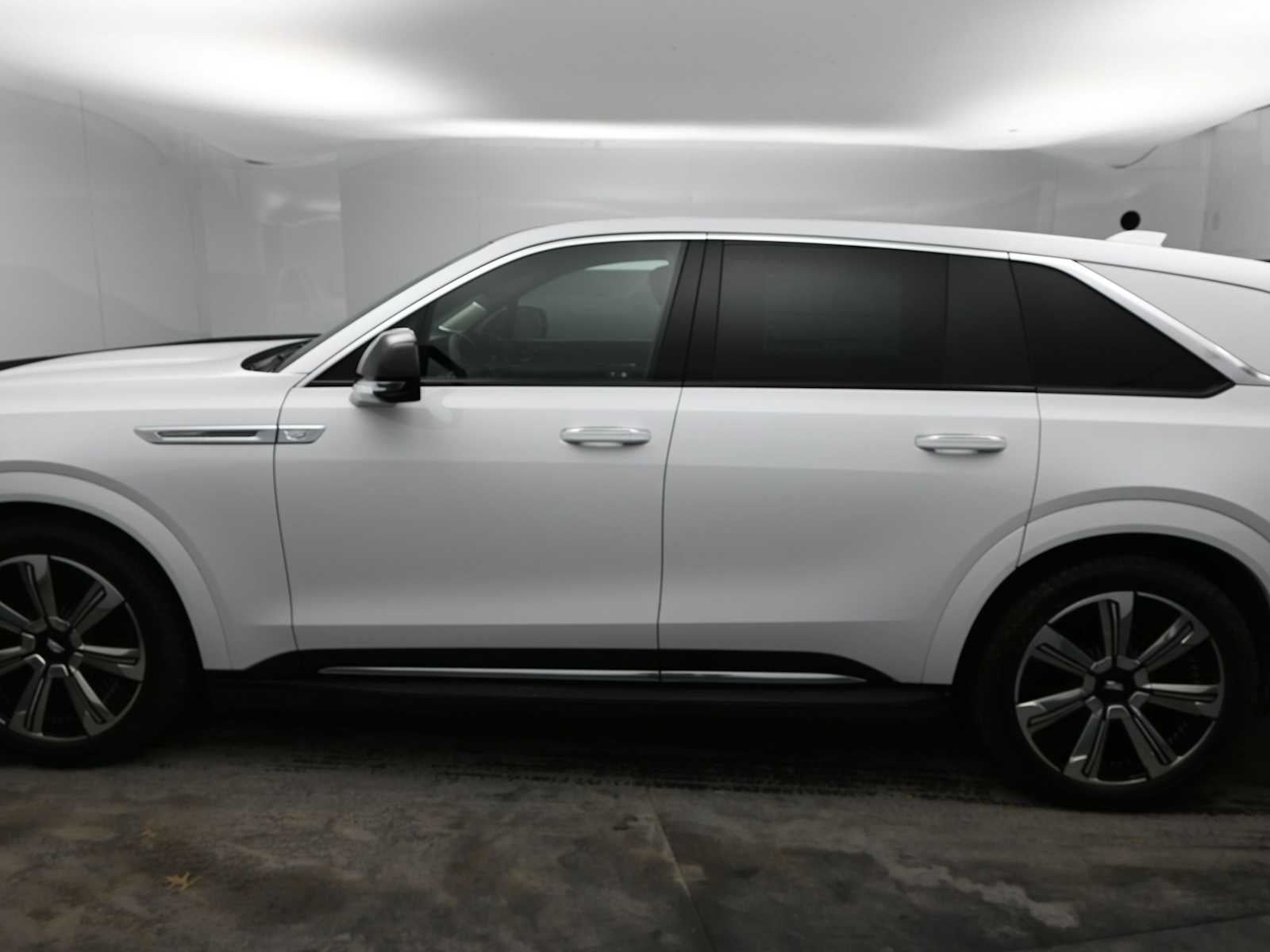 2025 Cadillac ESCALADE IQ Luxury 2