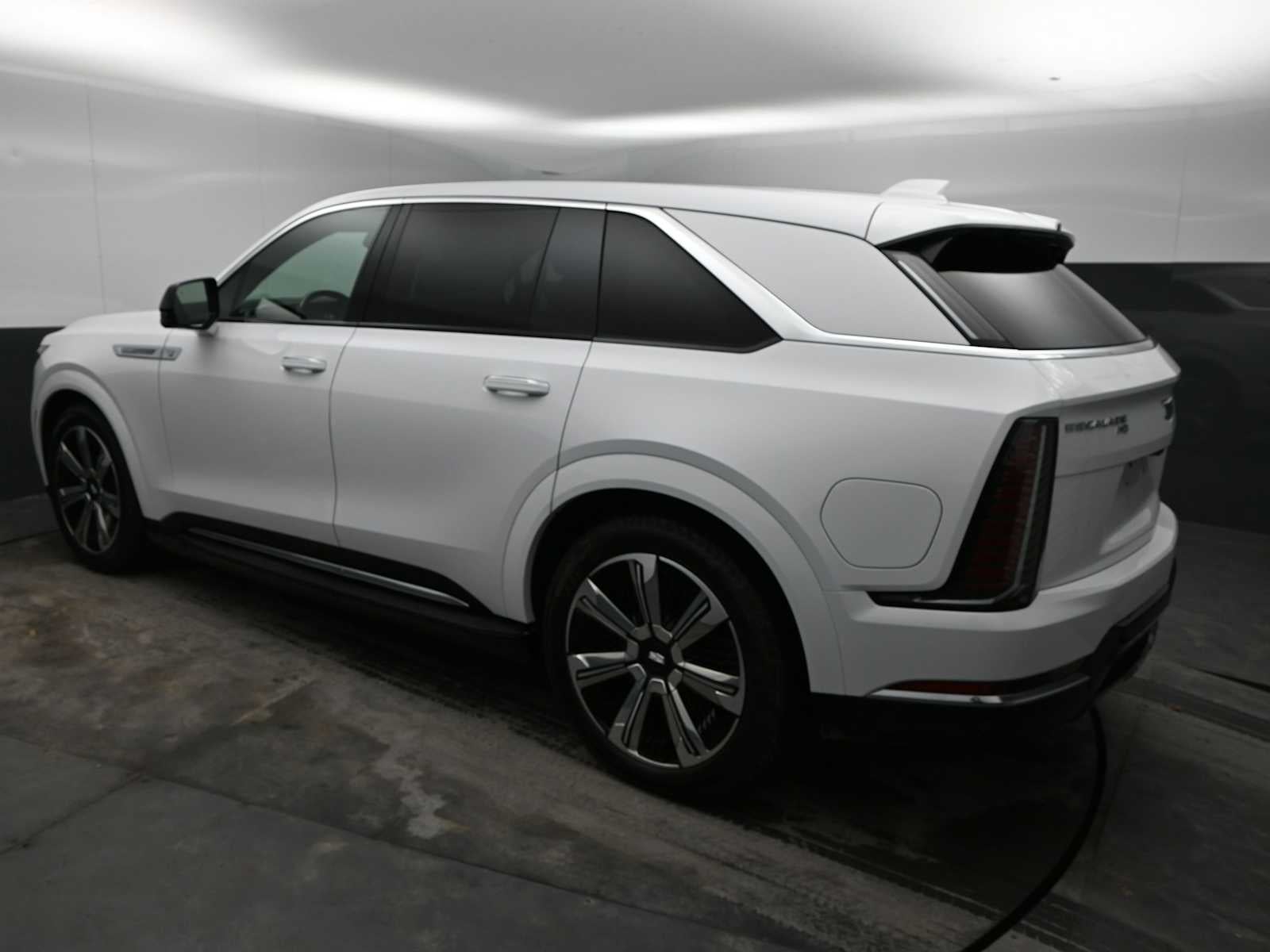 2025 Cadillac ESCALADE IQ Luxury 2