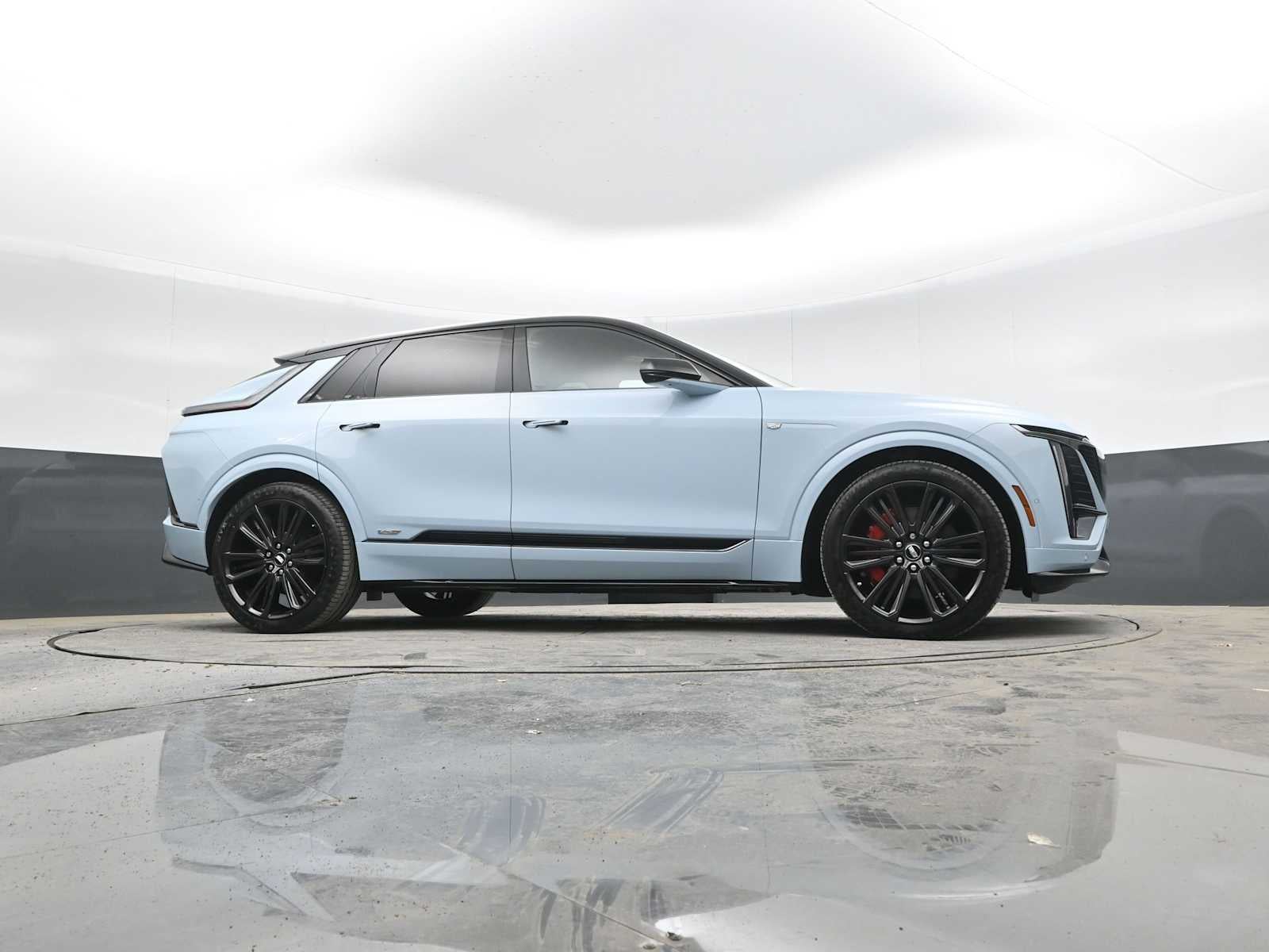 2026 Cadillac LYRIQ V-Series