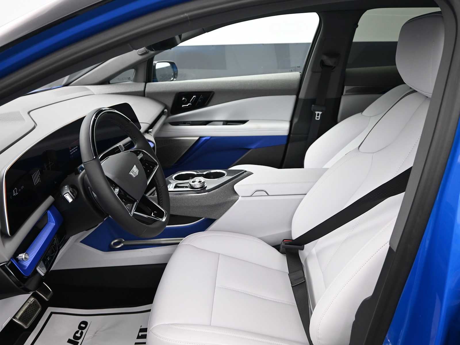 2026 Cadillac OPTIQ Luxury